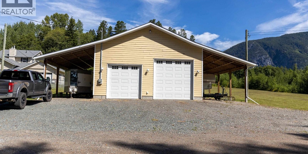 1920 LAUREL STREET Terrace Photo 36 1920 LAUREL STREET Terrace Photo 36